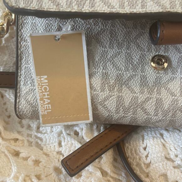 Michael Kors Crossbody Clutch Bag Initial Jet Set New with Tags NWT - Picture 7 of 16